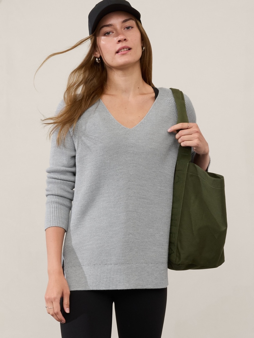 Athleta Hanover Merino Wool Blend V-Neck Sweater Gray Small